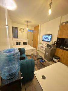 Royal surbubs by Tsavo