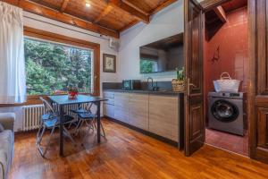 GuestHost - La Casa nel Pineto with Pool & Parking