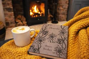 Chapel Yard Lookout - Whitby