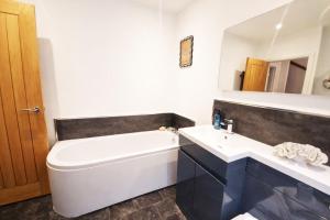 Chapel Yard Lookout - Whitby