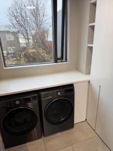 Spacious Modern Home, great for families