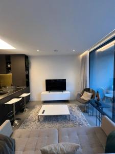 Designer Stay at Kings Cross Gasholders with Balcony