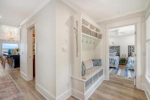 87 Belmeade Hall