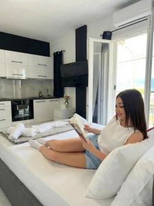 Mediterranean Port Suite