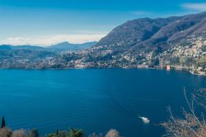 Villa Eugenia -Pool e Garden Retreat in Como lake