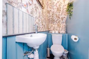 Beautiful 4BD Home, Sleeps 8, Parking, Manchester, Perfect for Groups