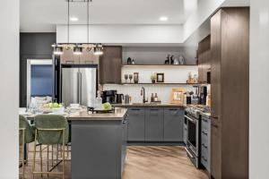 New Luxury 3 bedroom