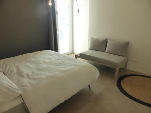 ELEGANTE 2 CAMERE PIAZZA AURORa CON PISCINA