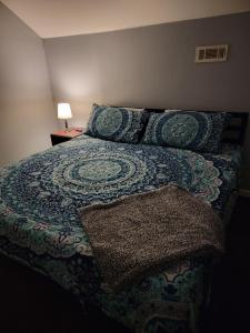 5 minutes from Garrison Ave