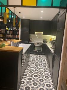 Magnifique appart contemporain vue canal 150 m2 3 chambres 3 sdb classé 3 étoiles