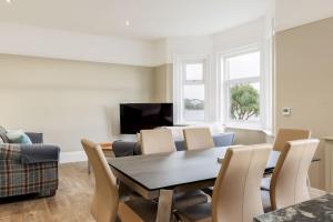 Park Lake View - Poole Park Lake Views