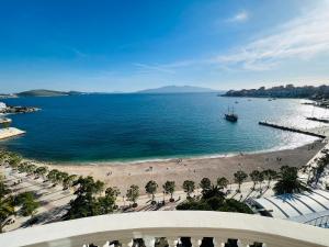Hotel Di Monte Cristo - Roof Pool