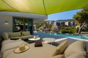 Luxury Seafront Villa Aman Korcula with Pool