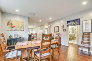 2 Mi to Duke and Dtwn Durham Modern Home with Patio!