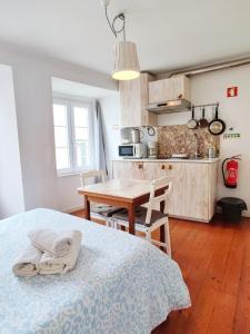 Alfama Sunshine Studio