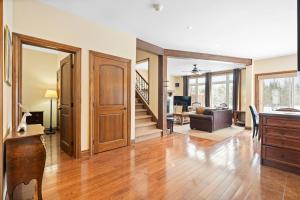 House On The Golf La Bte -10min To Tremblant 150