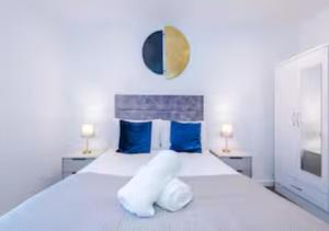 #73 The Axium Suite - Sleeps 6 - Close to Brindleyplace - "Perfect for Contractors and Families - Free Street Parking"