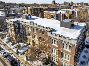 Charming 2BR in Boston