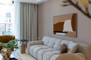 Luxury 1BR near Burj Al