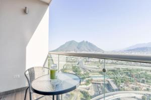 Luxury in Fundidora 9 guests Wifi 3BR 2Bath