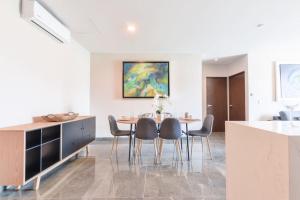 Luxury in Fundidora 9 guests Wifi 3BR 2Bath