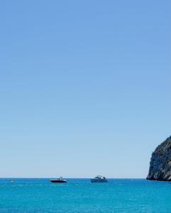 Casa Calma. Your private retreat between silence and light.