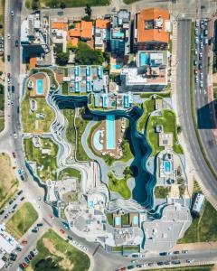 Forum Puerto del Buceo - Apartamento de 1 Dormitorio con vista al mar - Piscinas climatizadas interiores y exteriores - Sauna - Gimnasio completo y moderno - concierge 24 horas - Acepta mascotas