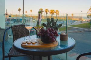 Forum Puerto del Buceo - Apartamento de 1 Dormitorio con vista al mar - Piscinas climatizadas interiores y exteriores - Sauna - Gimnasio completo y moderno - concierge 24 horas - Acepta mascotas