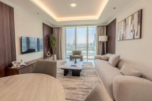 Fully Furnished 2 BR BeachFront with Beach Access