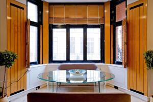 Luxury 3BR Harrods Sanctuary