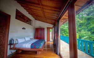 Located on a hill with astounding panoramic mountain and sea views!!!!