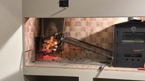 Casa con piscina privada, gran quincho y parrilla