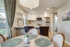 Modern Oceanside Living! Family Home w Workspace
