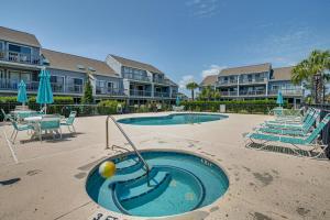 Pool Access and Near Beach! Golf Colony Resort Condo