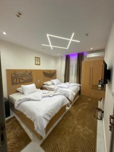 Unique Pyramids Boutique INN