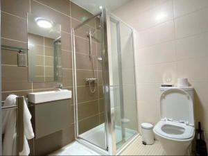 HNFC Stays - Business studio with amenities