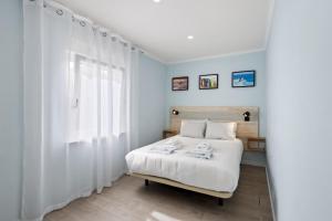 Best Houses 07 - Village House in front of the Beach