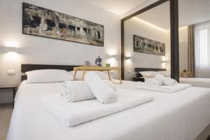 Luxury Stay in Rome Steps from Metro A Cornelia