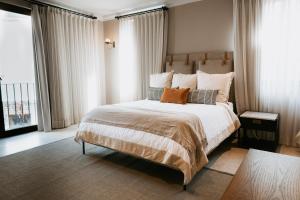 Trobbu Boutique Collection San Miguel de Allende