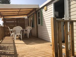 MOBILE HOME Clim-Piscine -Terrasse -Parking -6 personnes