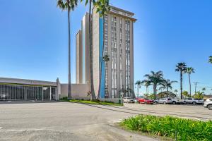 Walk to Beach Condo with Pool Access in Oceanside!