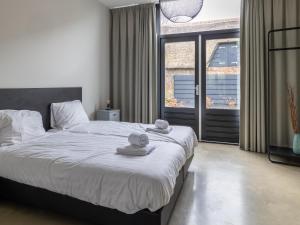 Apartment in Vrouwenpolder near the Beach