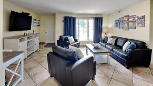 Put-in-Bay Poolview Condo #2