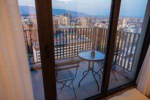 Cloud Nine Living Luxury Apartment