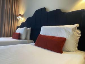 HNFC Stays - En-suite, Free Parking & Restaurant