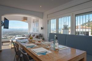 Casa Blanca - Exclusive villa with infinity pool and panoramic views