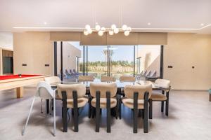 Villa ILHAM billiards heated pool PS5 hammam gym