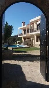 Petrochori ApartHotel - Amárion