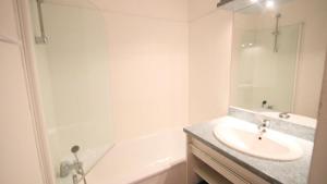 Résidence Parc Aux Etoiles - A111PAE - Appt T2 Cabine avec balcon 46 Pers MAE-4564