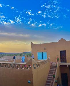 Dar Talmoudi ,Traditional Riad, Local Food, Camel , Desert Excursions